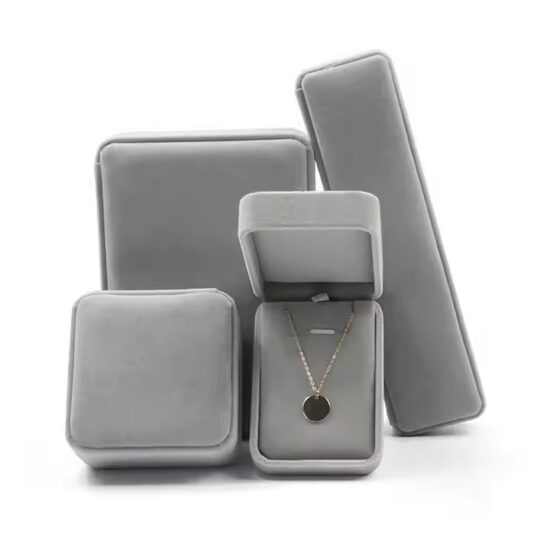 Luxury velvet jewelry box with custom logo and foam insert