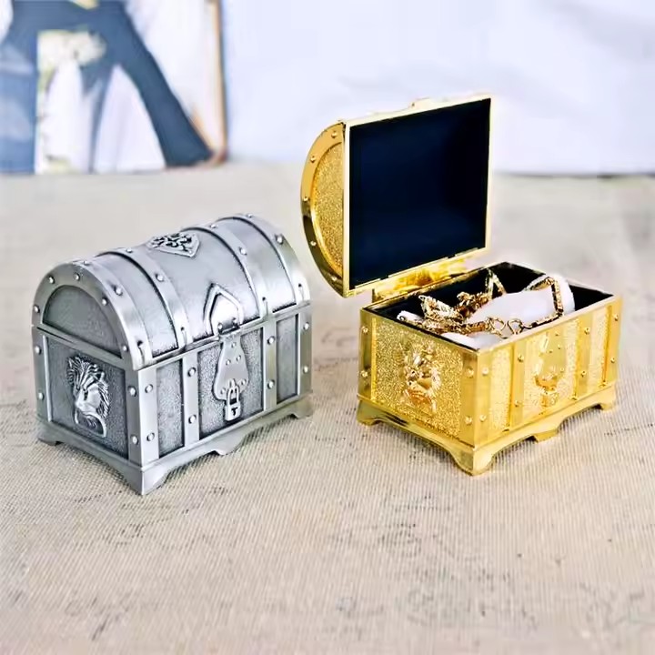 Fashion Luxury Metal Jewelry Box with Elegant Finish and Compartments