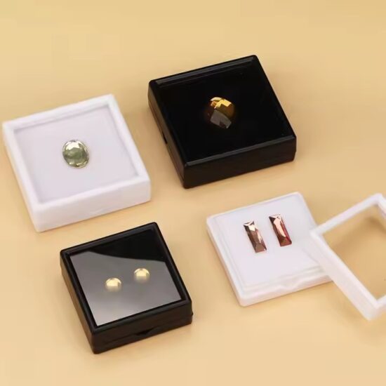 Dustproof Clear Acrylic Jewelry Storage Box with Lid
