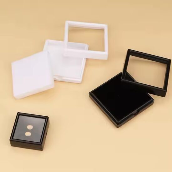 Dustproof Clear Acrylic Jewelry Storage Box with Lid