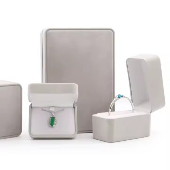 Custom luxury colored velvet jewelry box with elegant design