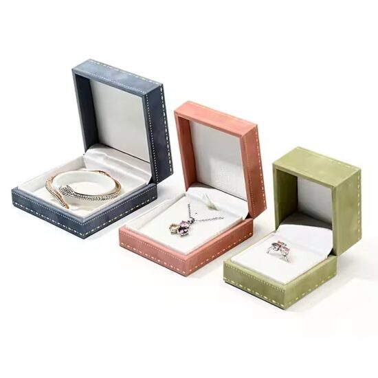 Custom velvet jewelry box for wholesale with logo and elegant insert