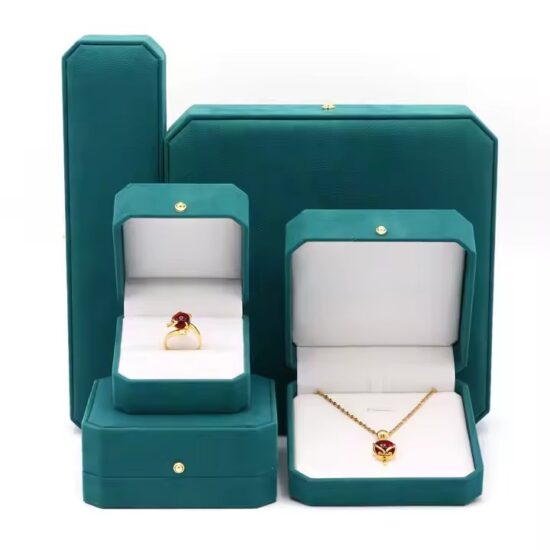 Custom velvet jewelry box for wholesale with logo and elegant insert